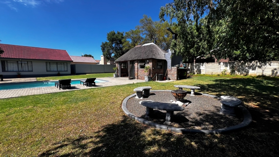 4 Bedroom Property for Sale in Helicon Heights Free State